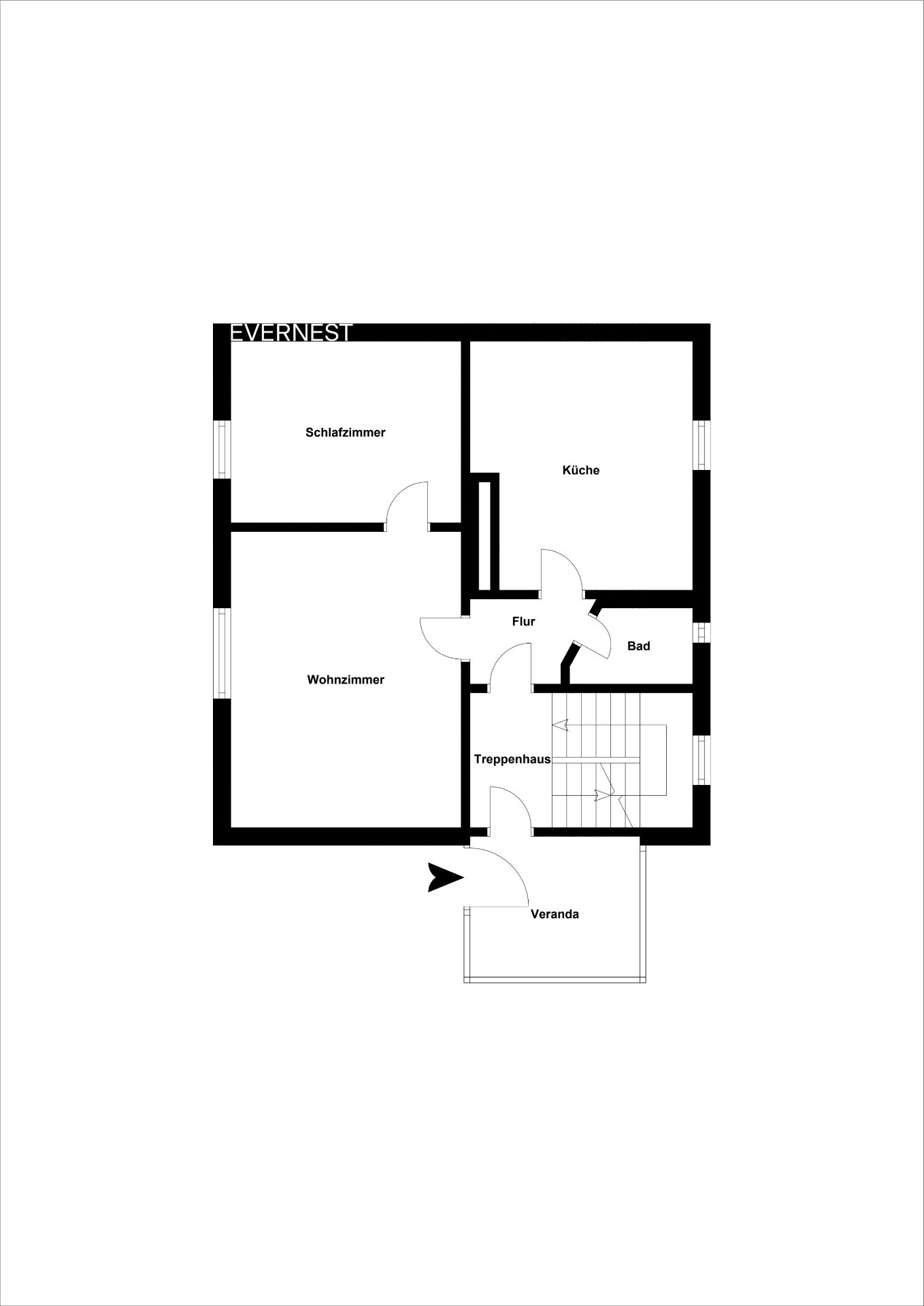 Grundriss mit Schlafzimmer, Wohnzimmer, Küche, Bad, Flur, Treppenhaus und Veranda.