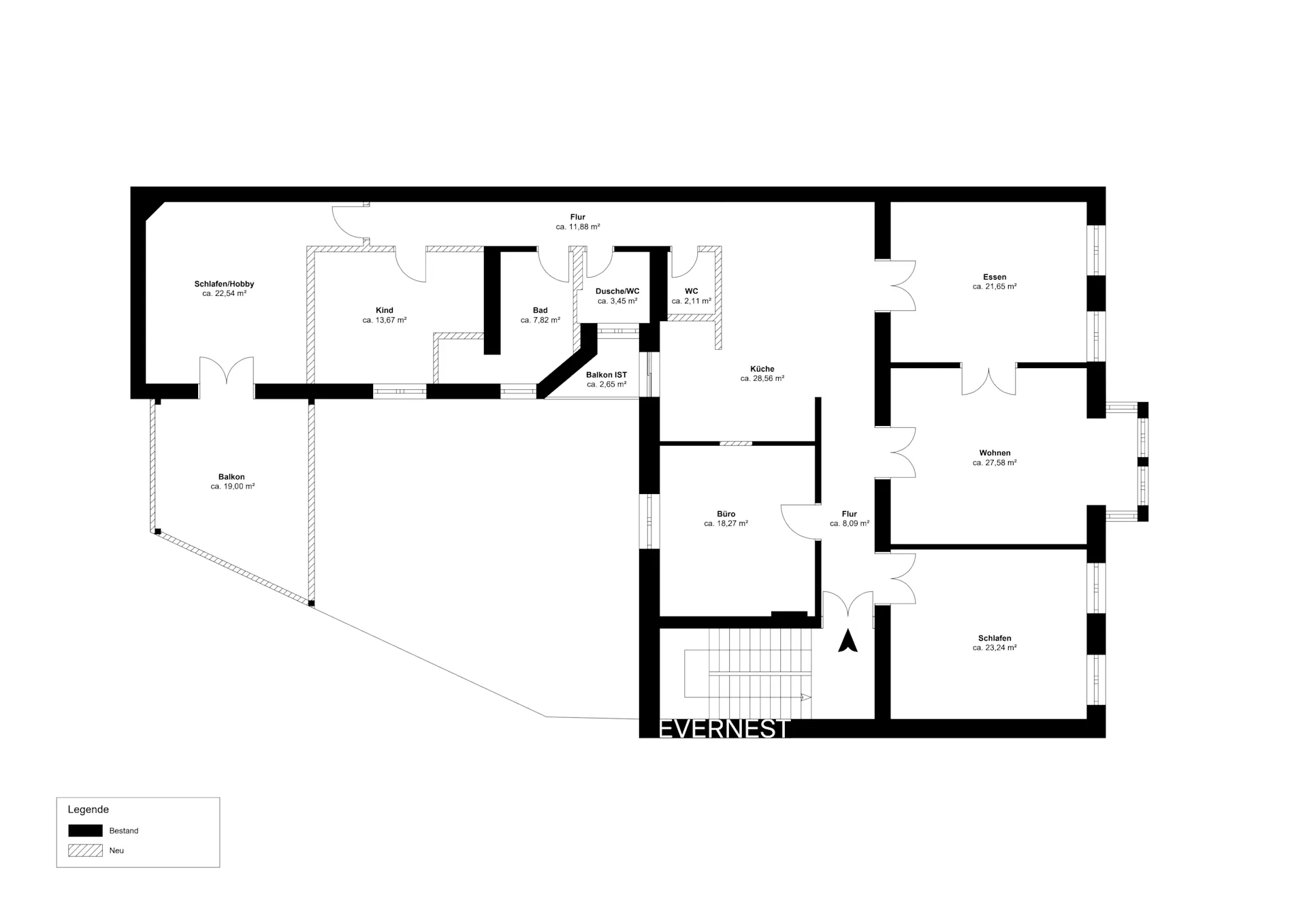 Grundriss einer Wohnung mit mehreren Zimmern, zwei Balkonen, Bad und Küche.