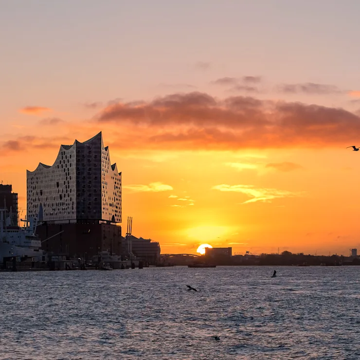 Hamburg Sonnenaufgang Hafen Elphi Elbphilharmonie, copyright:AndreasKreutzer