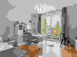 Kinderzimmer mit Balkon