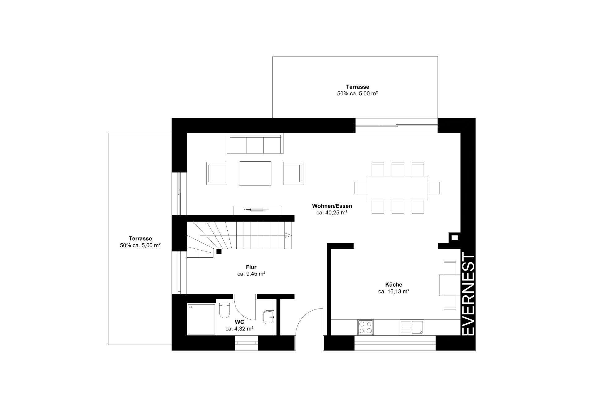 Grundriss des Erdgeschosses mit Wohn-Essbereich, Küche, WC, Flur und zwei Terrassen.