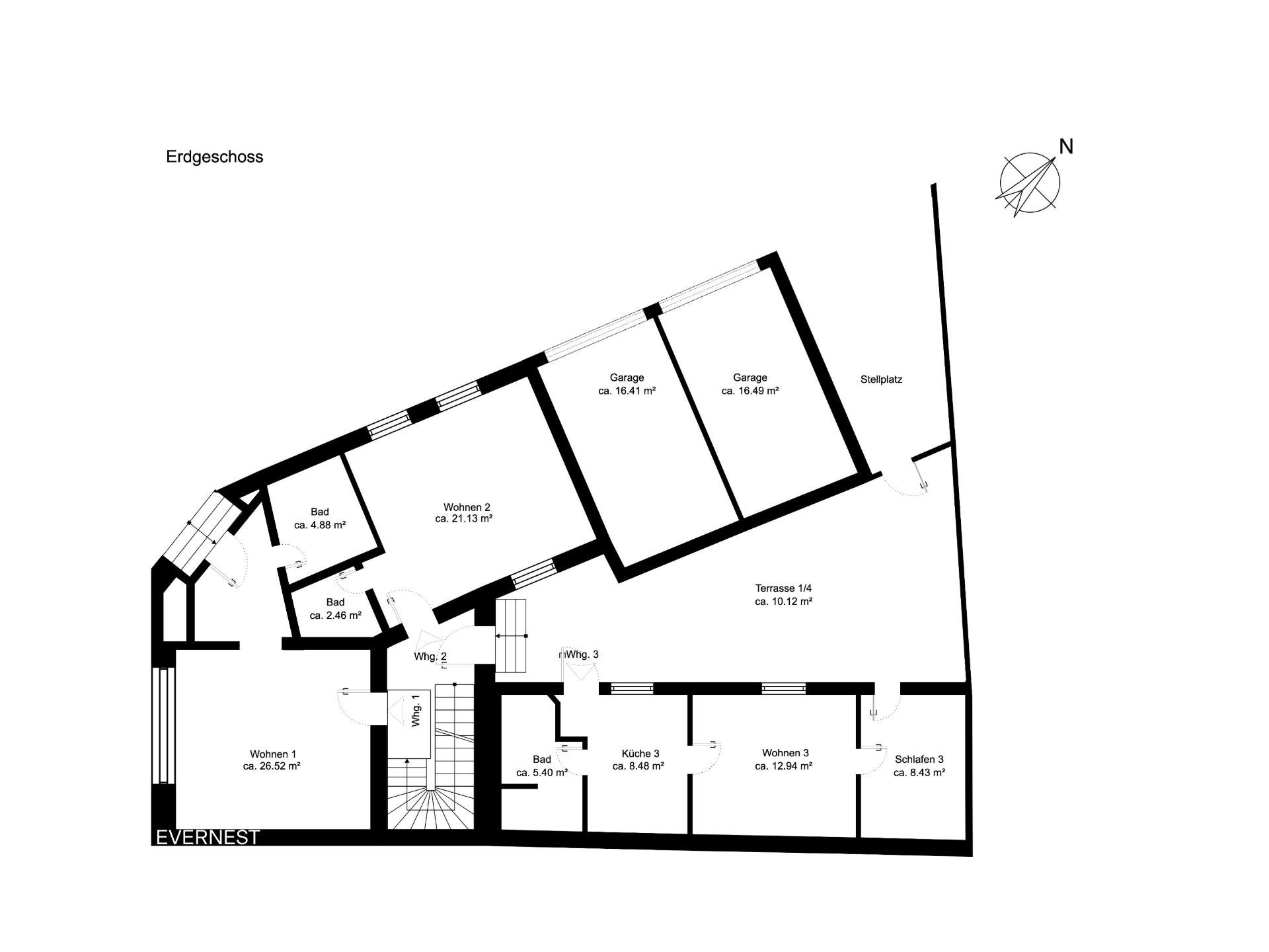 Grundriss des Erdgeschosses mit Zimmern, zwei Garagen und Terrasse.