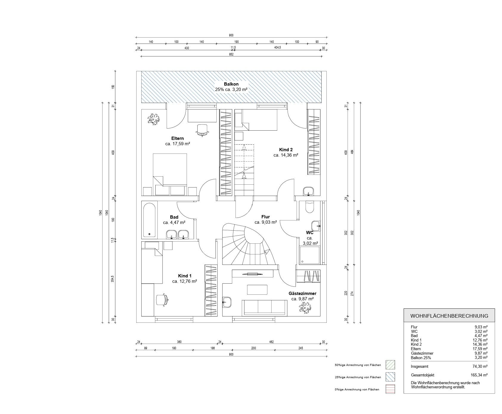 Grundriss mit Schlafzimmer, zwei Kinderzimmern, Bad, WC, Gästezimmer, Flur und Balkon.