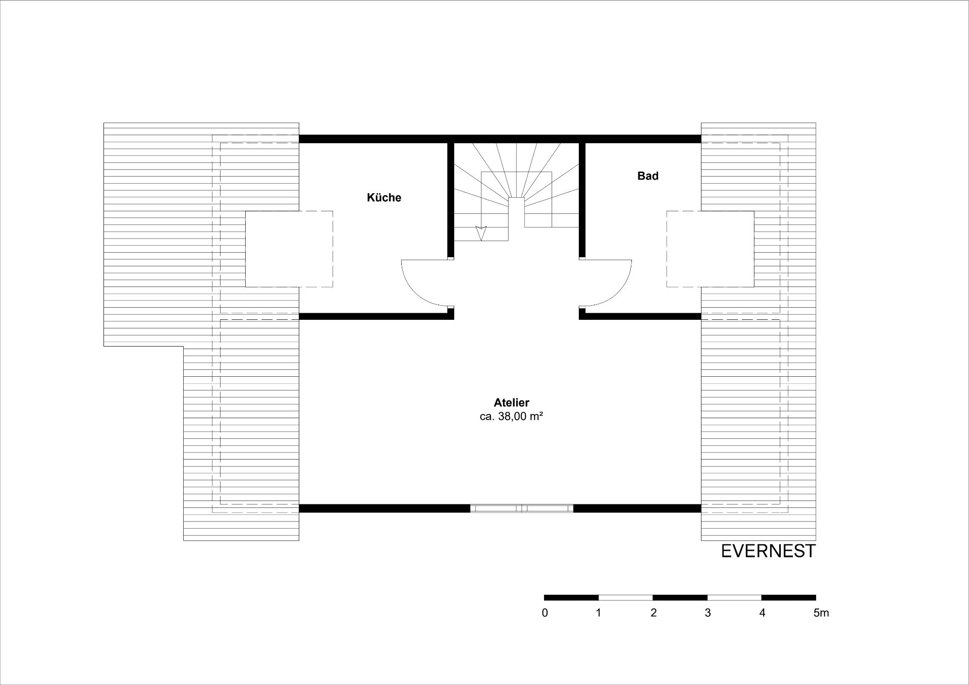Grundriss mit Atelier, Küche, Bad und zwei Terrassen. Treppe befindet sich mittig.