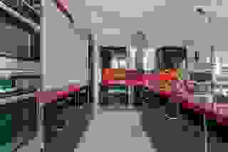 Einbauküche mit Elektrogeräten