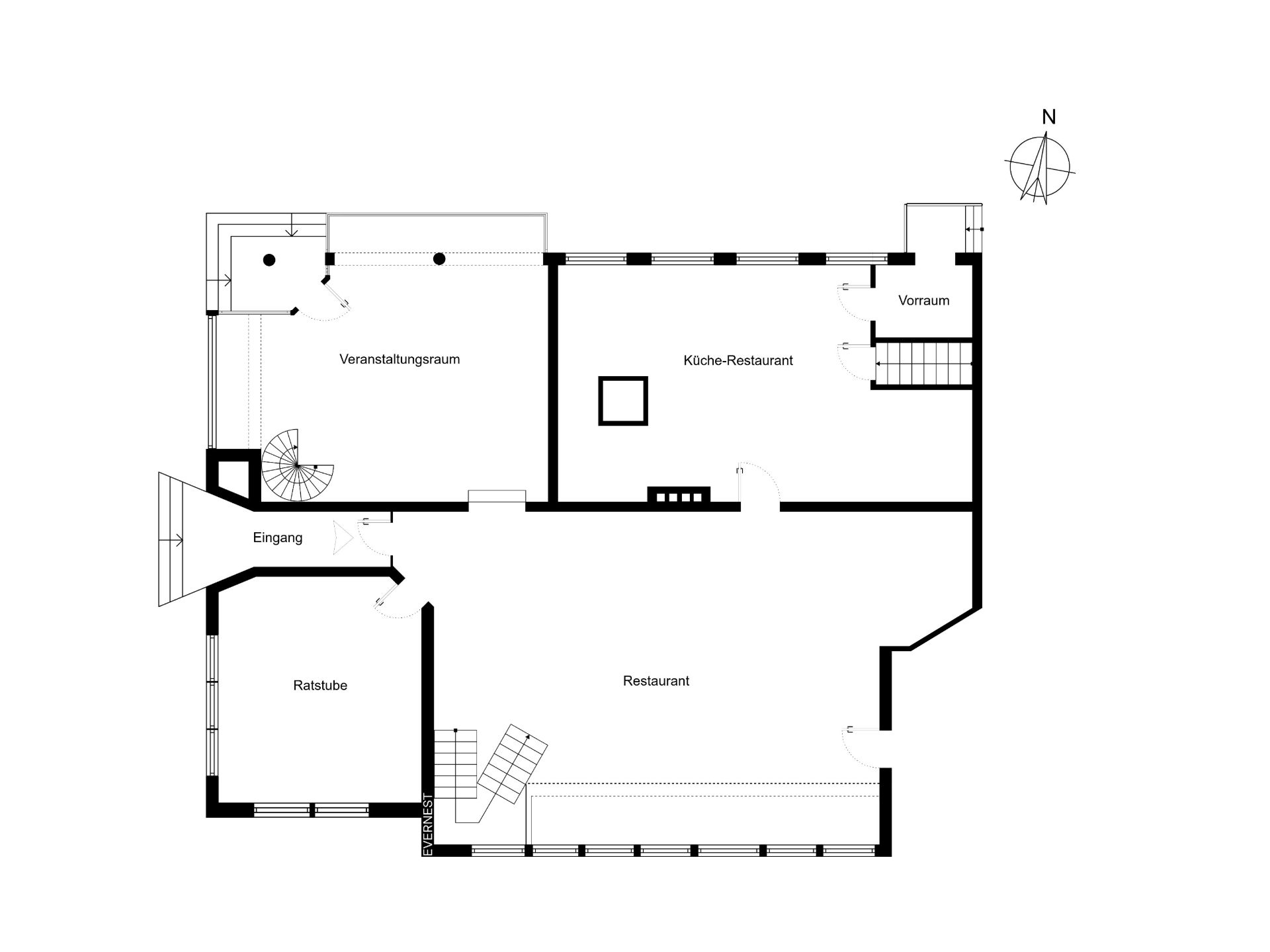 Grundriss mit Veranstaltungsraum, Küche, Vorräumen und großen Restauranträumen.