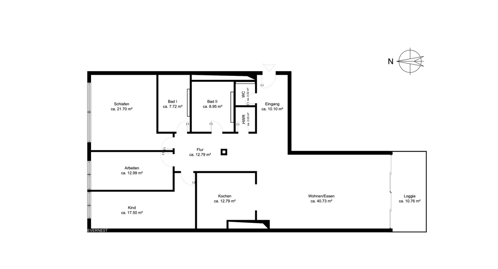 Grundriss einer Wohnung mit Schlafzimmer, Kinderzimmer, Arbeitszimmer, zwei Bädern, Küche, Wohnbereich und Loggia.