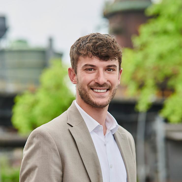 Yannick Ebbert - Immobilienmakler Evernest in Dortmund