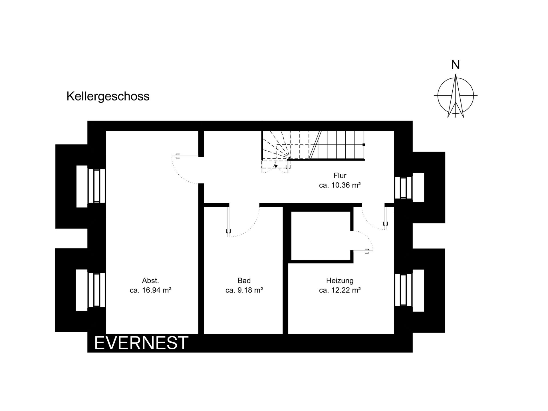 Grundriss des Kellergeschosses mit Flur, Abstellraum, Bad und Heizungsraum.