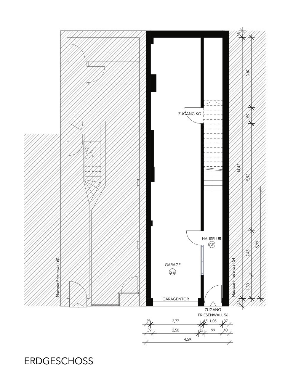 Grundriss des Erdgeschosses mit Garage, Flur und Zugang.