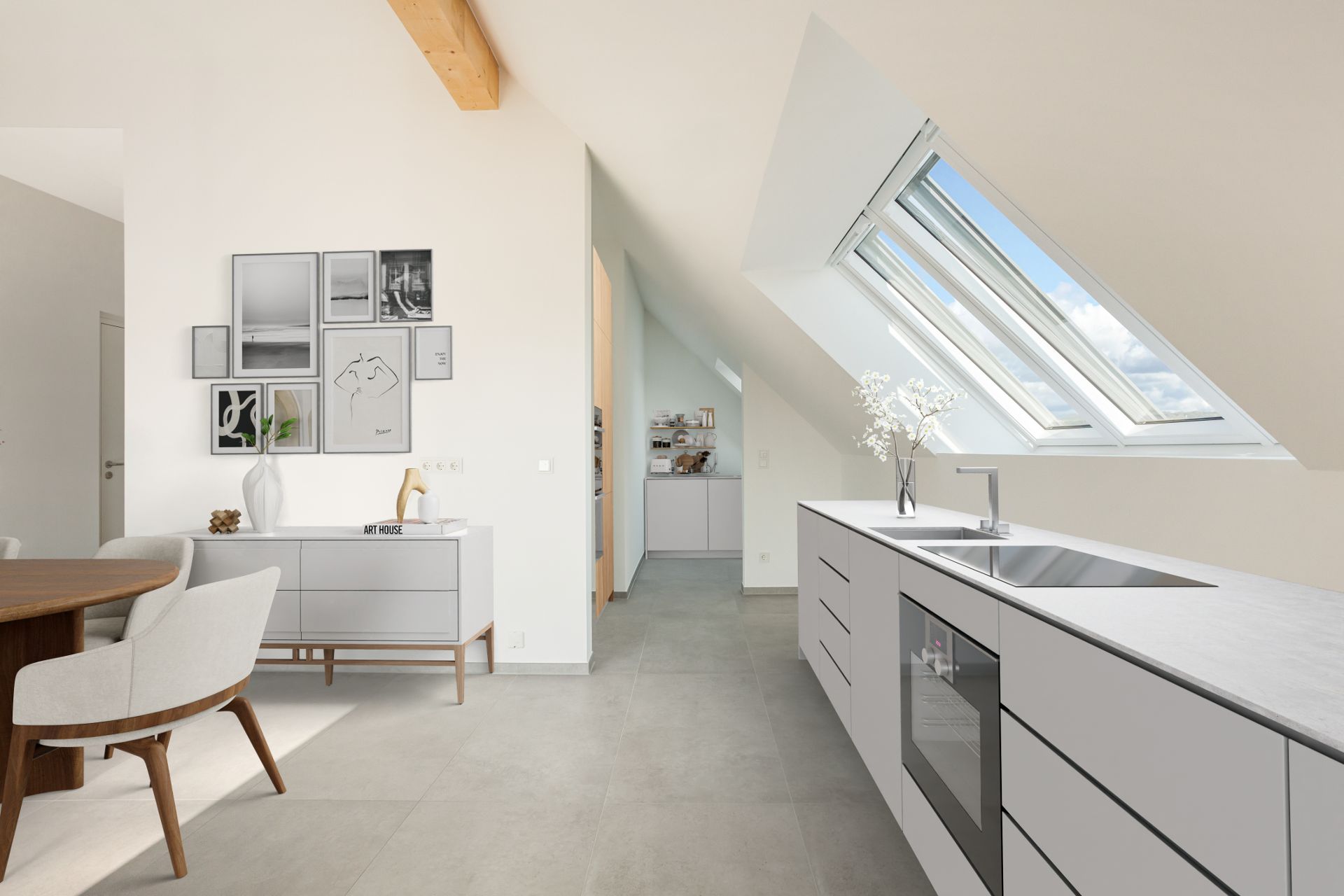 Helle moderne Küche mit Dachfenster, Esstisch und Sideboard in einem Wohnraum.