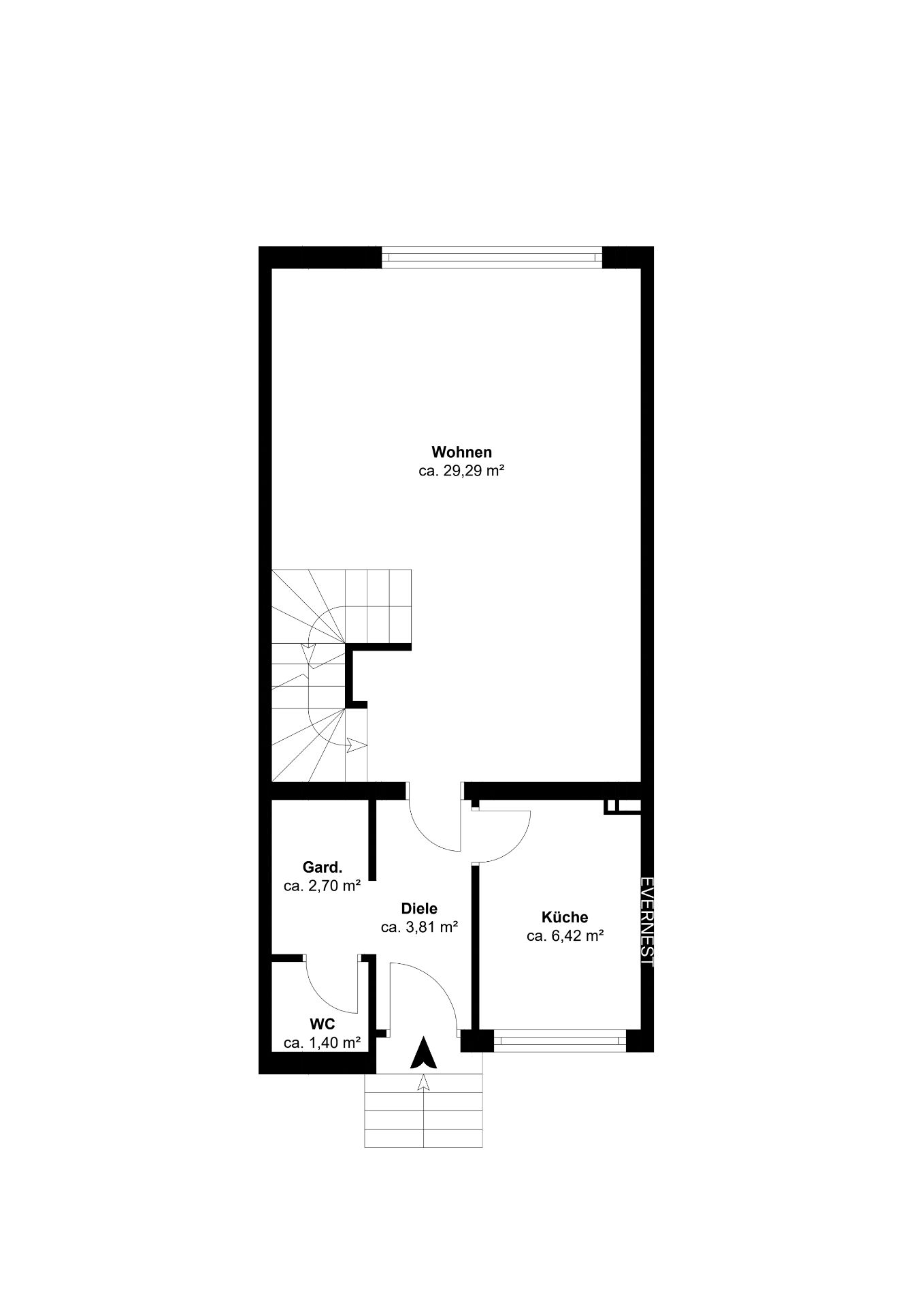 Grundriss eines Erdgeschosses mit Wohnzimmer, Küche, WC, Garderobe und Diele.