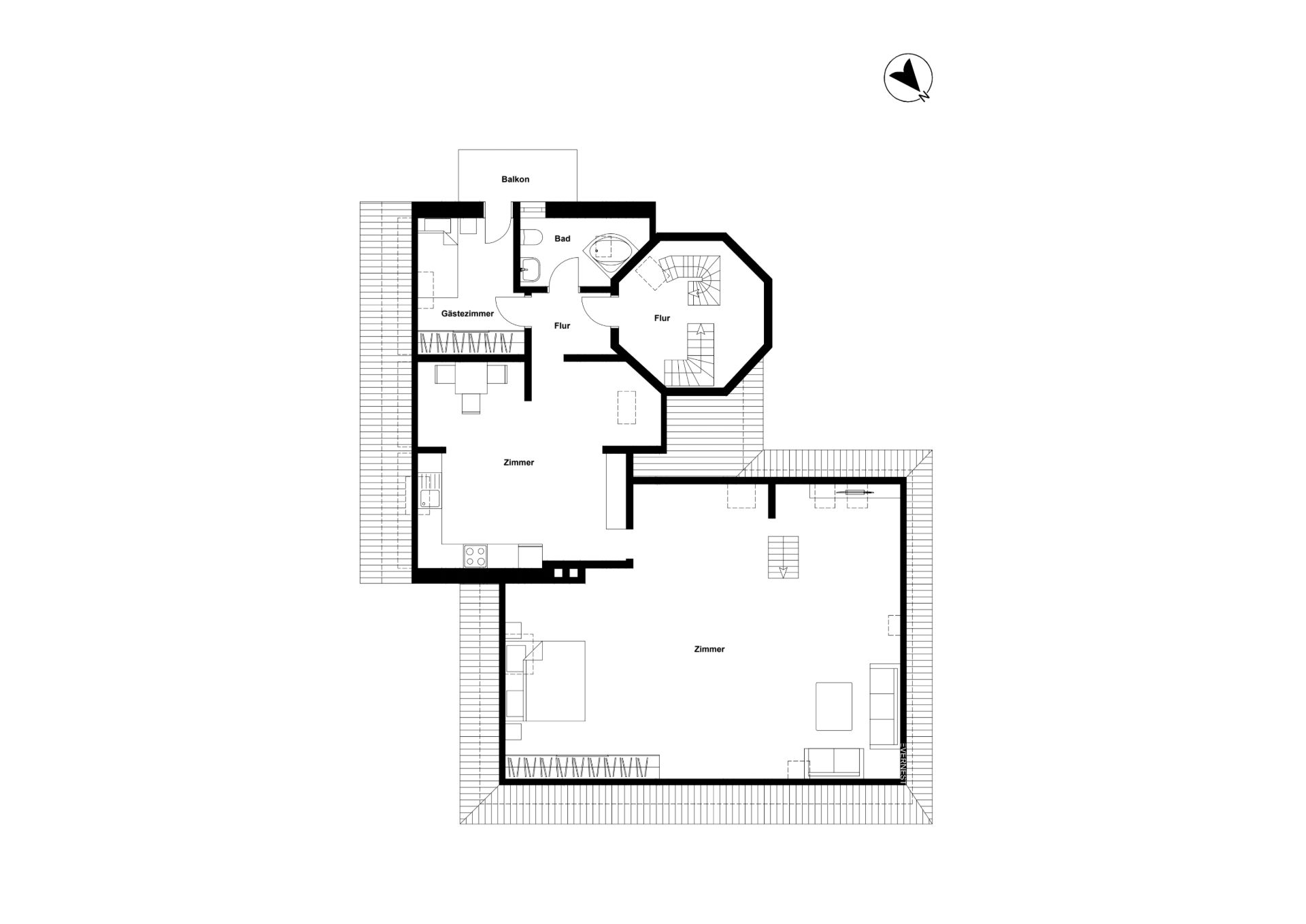 Grundriss einer Wohnung mit mehreren Zimmern, Bad, Gästezimmer und Balkon.