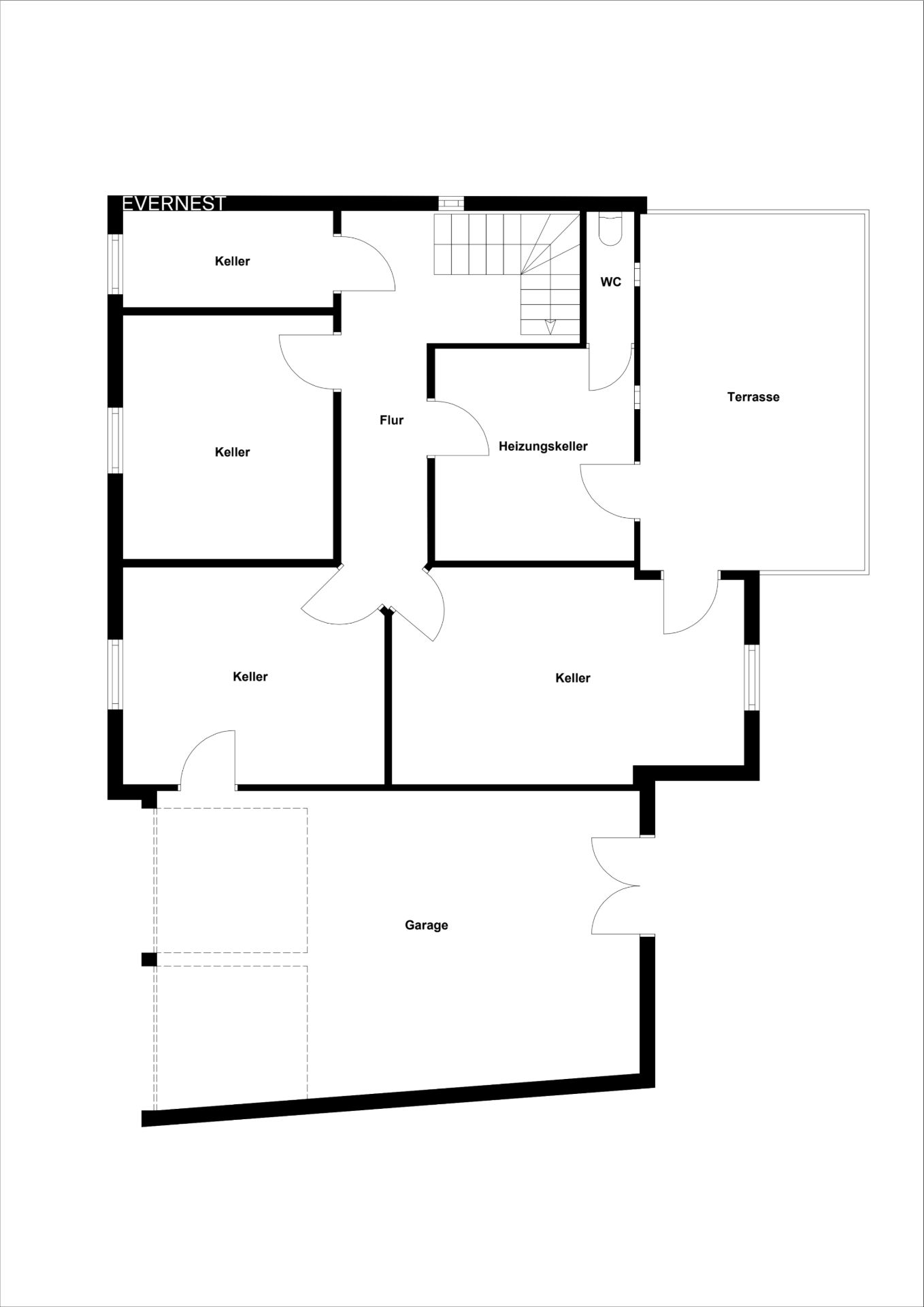 Grundriss mit mehreren Kellerräumen, Heizkeller, Garage, WC, Flur und Terrasse.