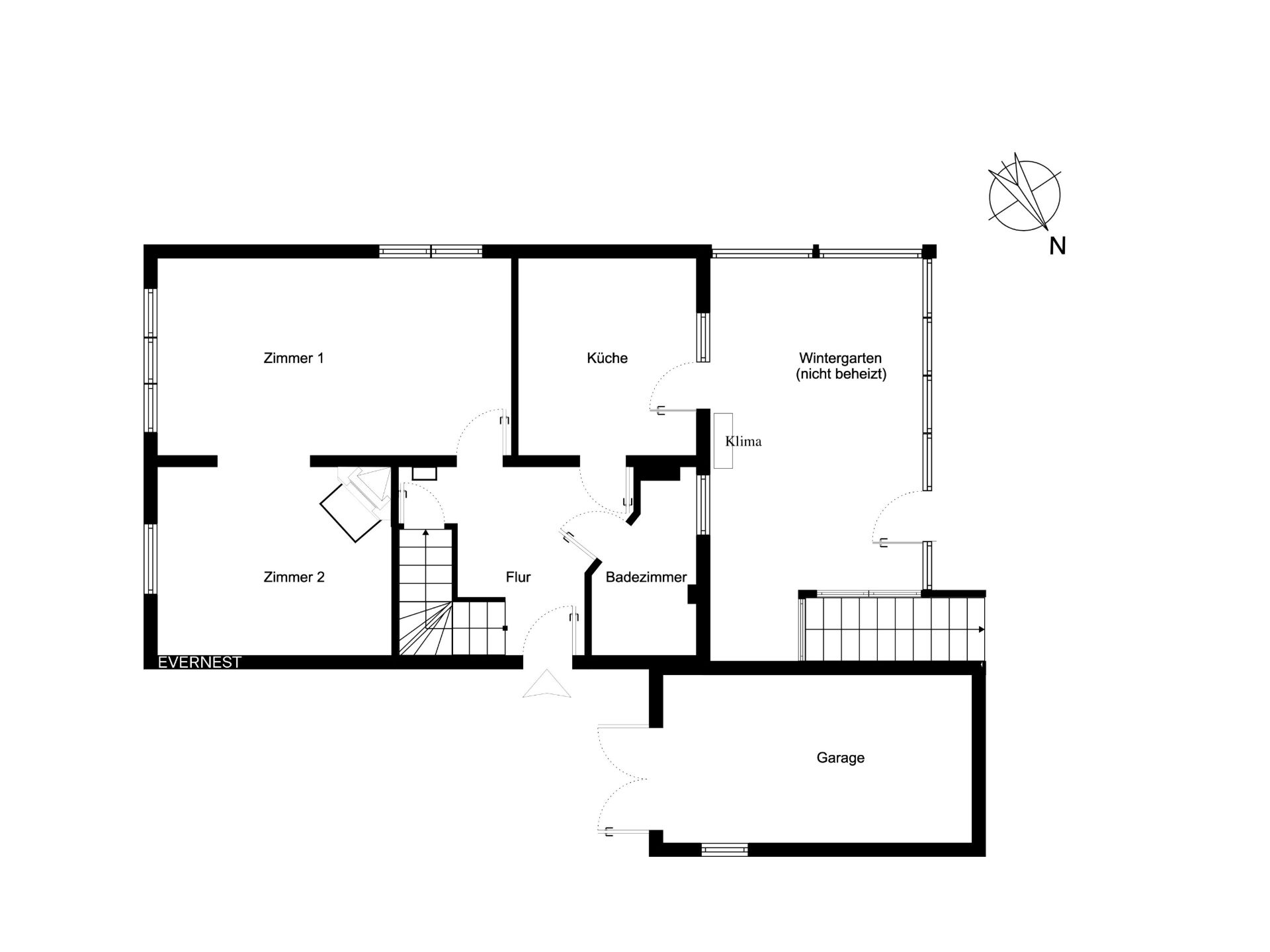 Grundriss mit zwei Zimmern, Küche, Bad, Flur, Wintergarten und Garage.