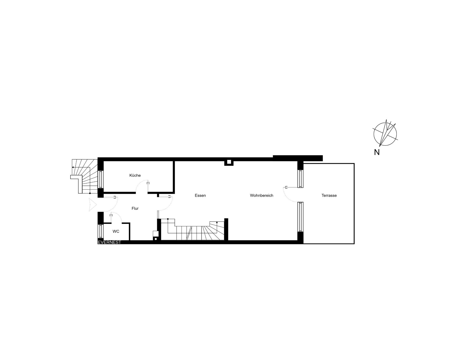 Grundriss mit Küche, Essbereich, Wohnbereich, WC, Flur, Terrasse und Treppe.