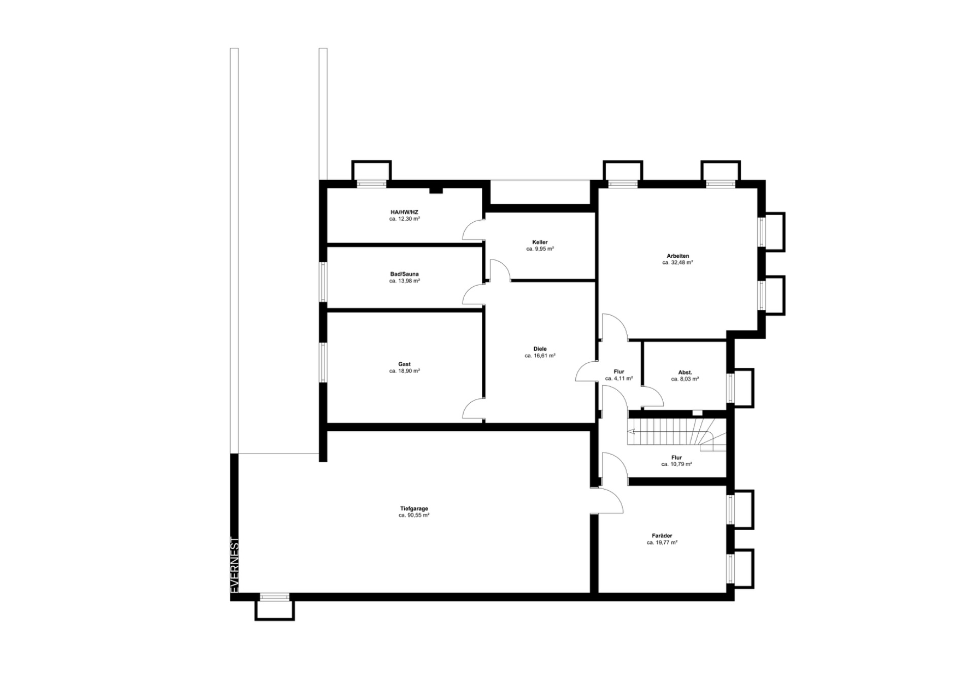 Grundriss mit Garage, Gästezimmer, Bad, Keller, Abstellraum, Flur und weiteren Räumen.