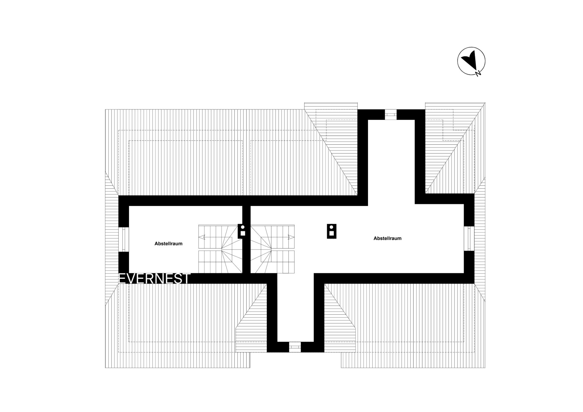 Grundriss mit zwei Abstellräumen und Treppenhaus, Dachschrägen sind sichtbar.