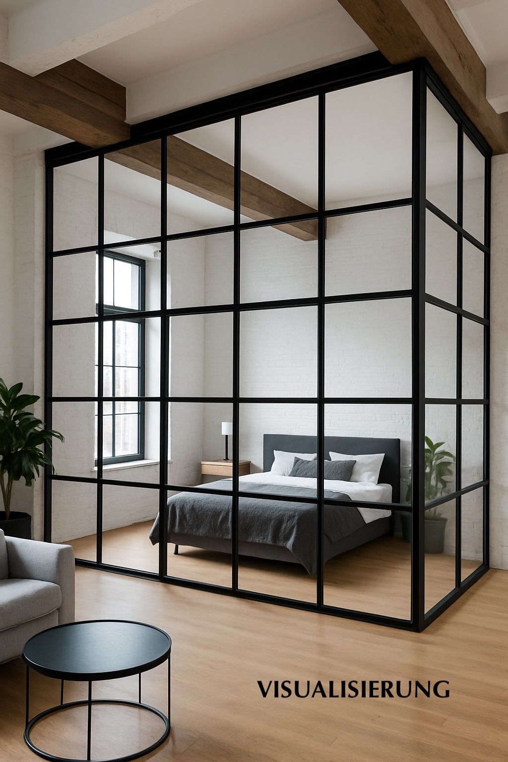 Schlafzimmer mit Glaswänden, Holzfußboden, Bett, Nachttisch und Pflanzen in modernem Wohnraum.