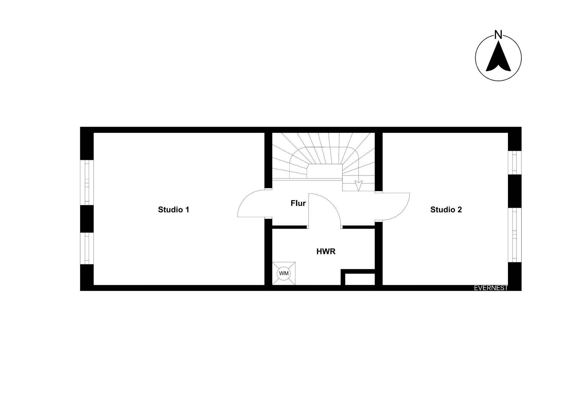 Grundriss mit zwei Studios, Flur, HWR und Treppe, Räume beschriftet.