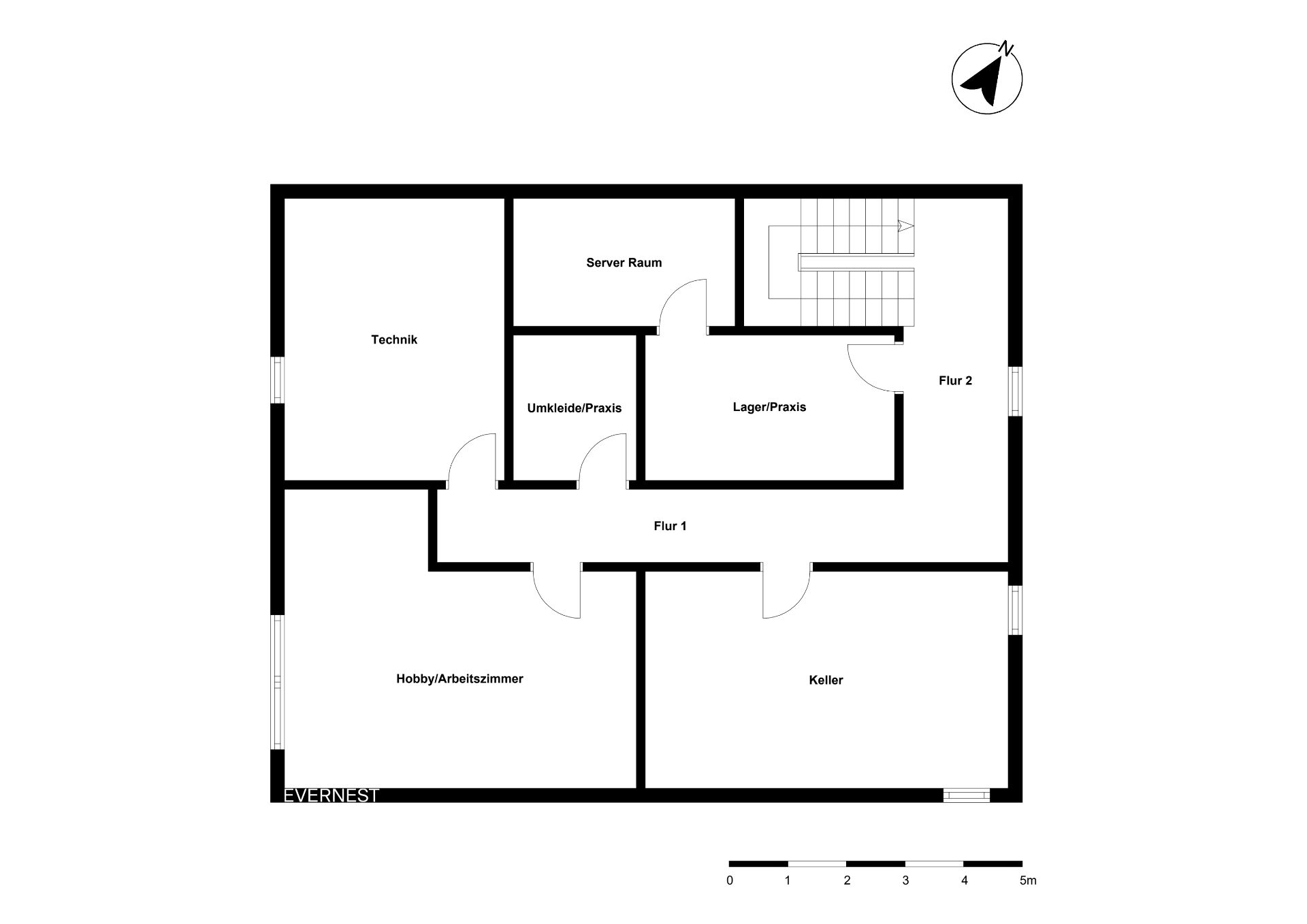 Grundriss eines Kellers mit Technikraum, Hobbyraum, Keller und mehreren Nebenräumen.