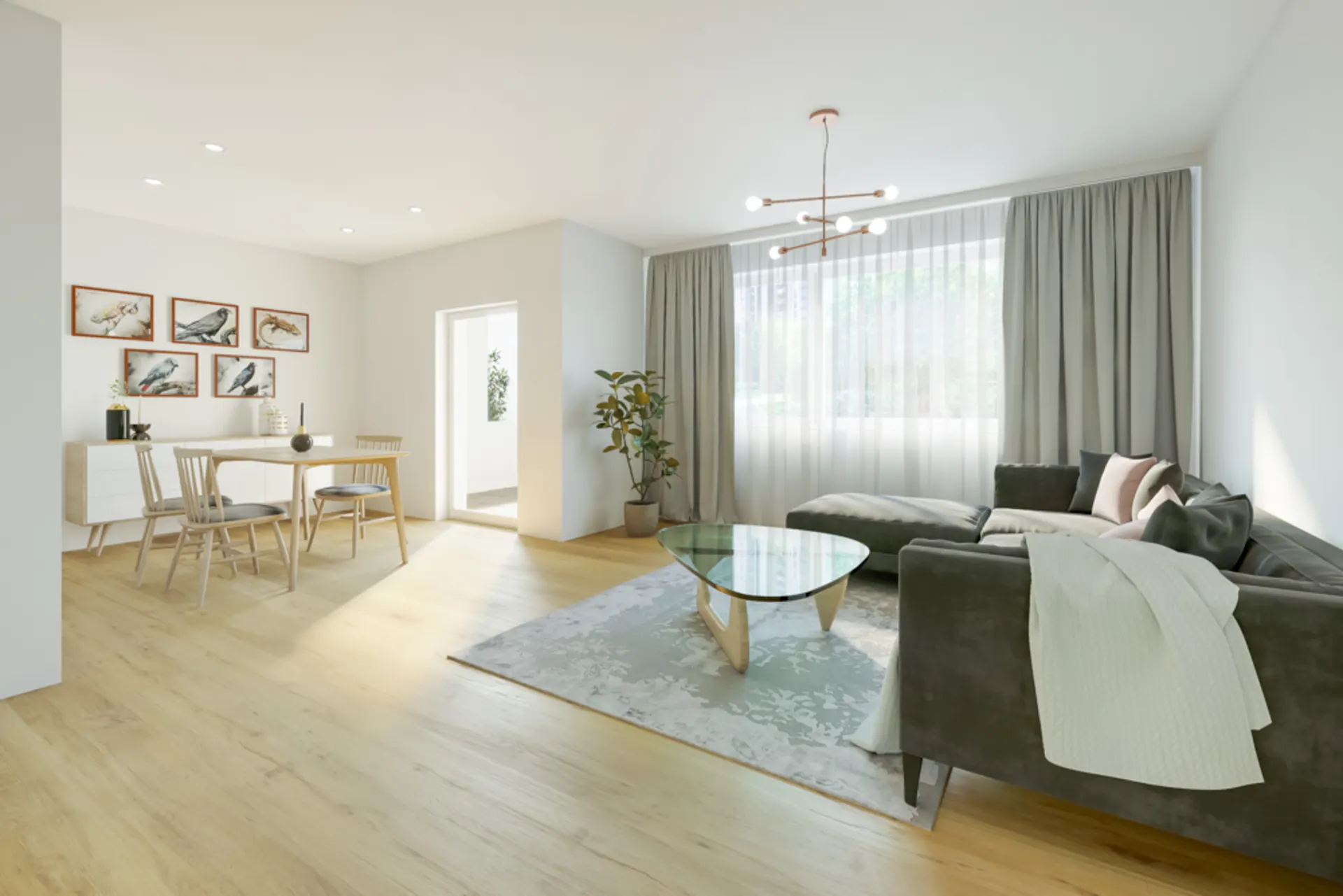 Helles Wohnzimmer mit grauem Sofa, Glastisch, Esstisch und großen Fenstern mit Vorhängen.