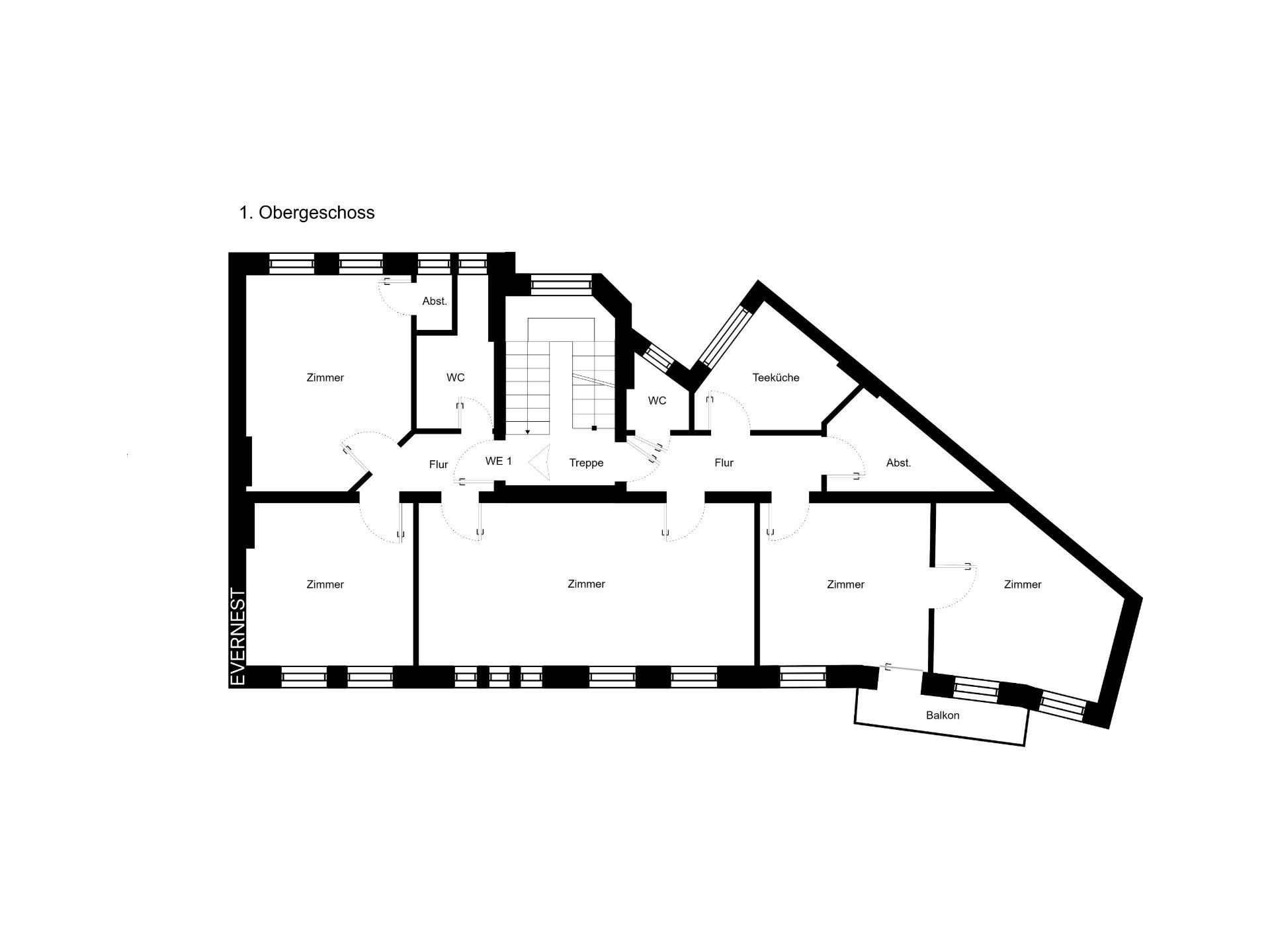 Grundriss des ersten Obergeschosses mit mehreren Zimmern, Fluren, WC, Teeküche und Balkon.