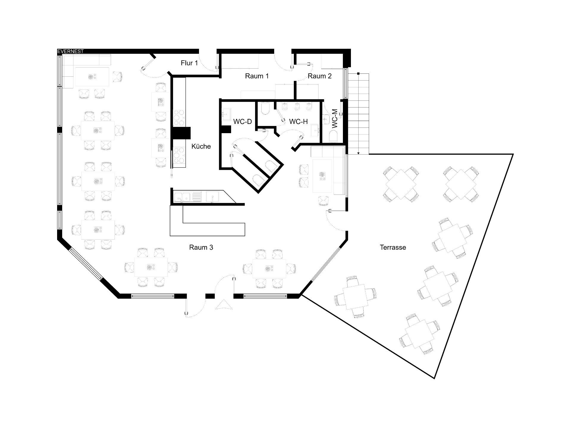 Grundriss einer Wohnung mit Küche, drei Räumen, mehreren WCs und großer Terrasse mit Tischen.