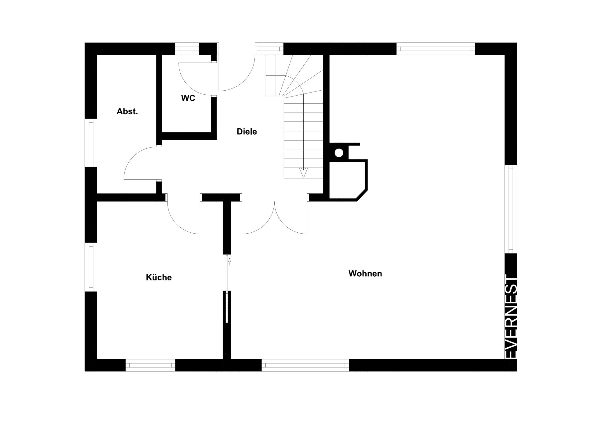 Grundriss mit Küche, Wohnzimmer, WC, Abstellraum und Flur mit Treppe.