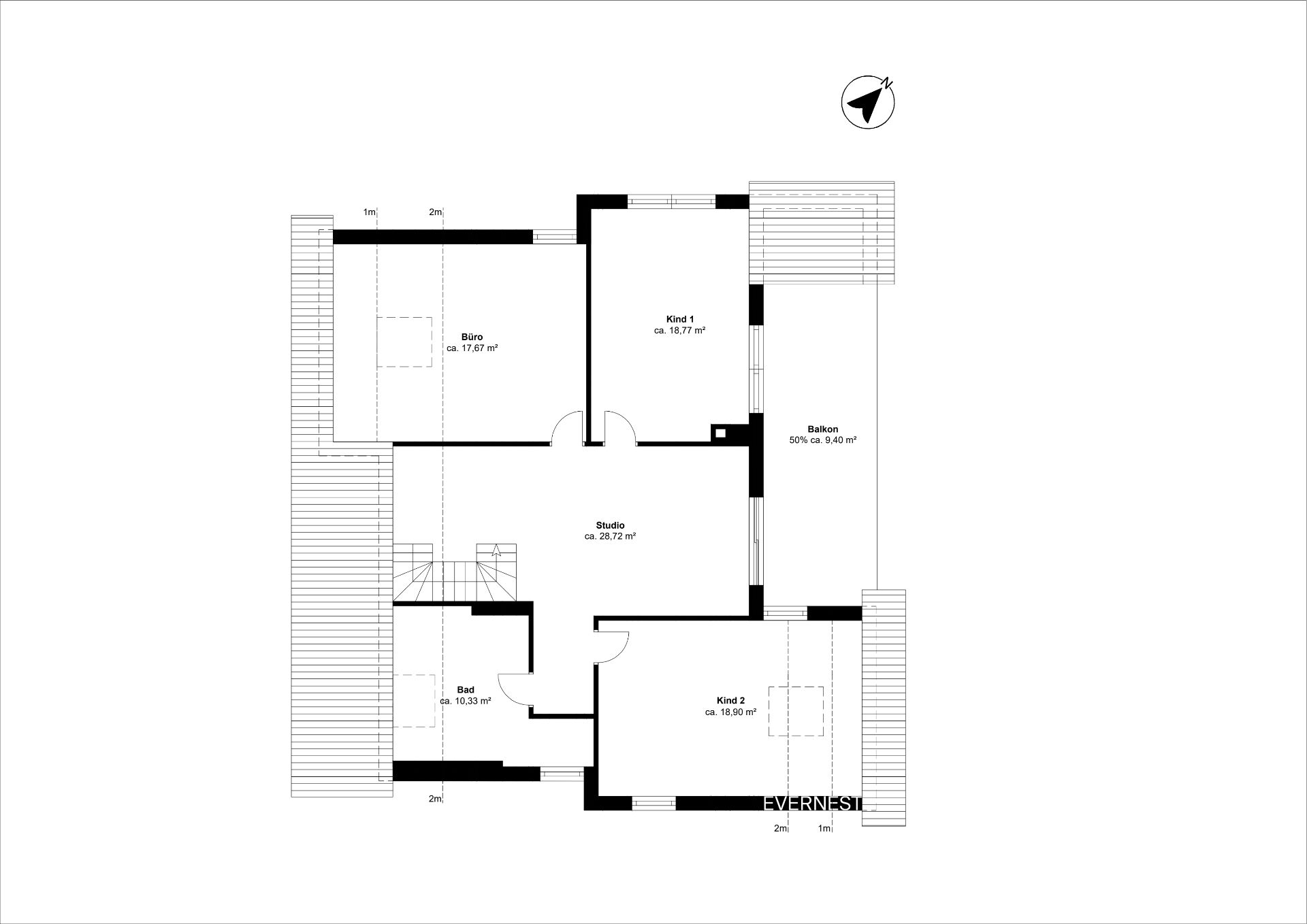 Grundriss mit Studio, Bad, Büro, zwei Kinderzimmern und Balkon.