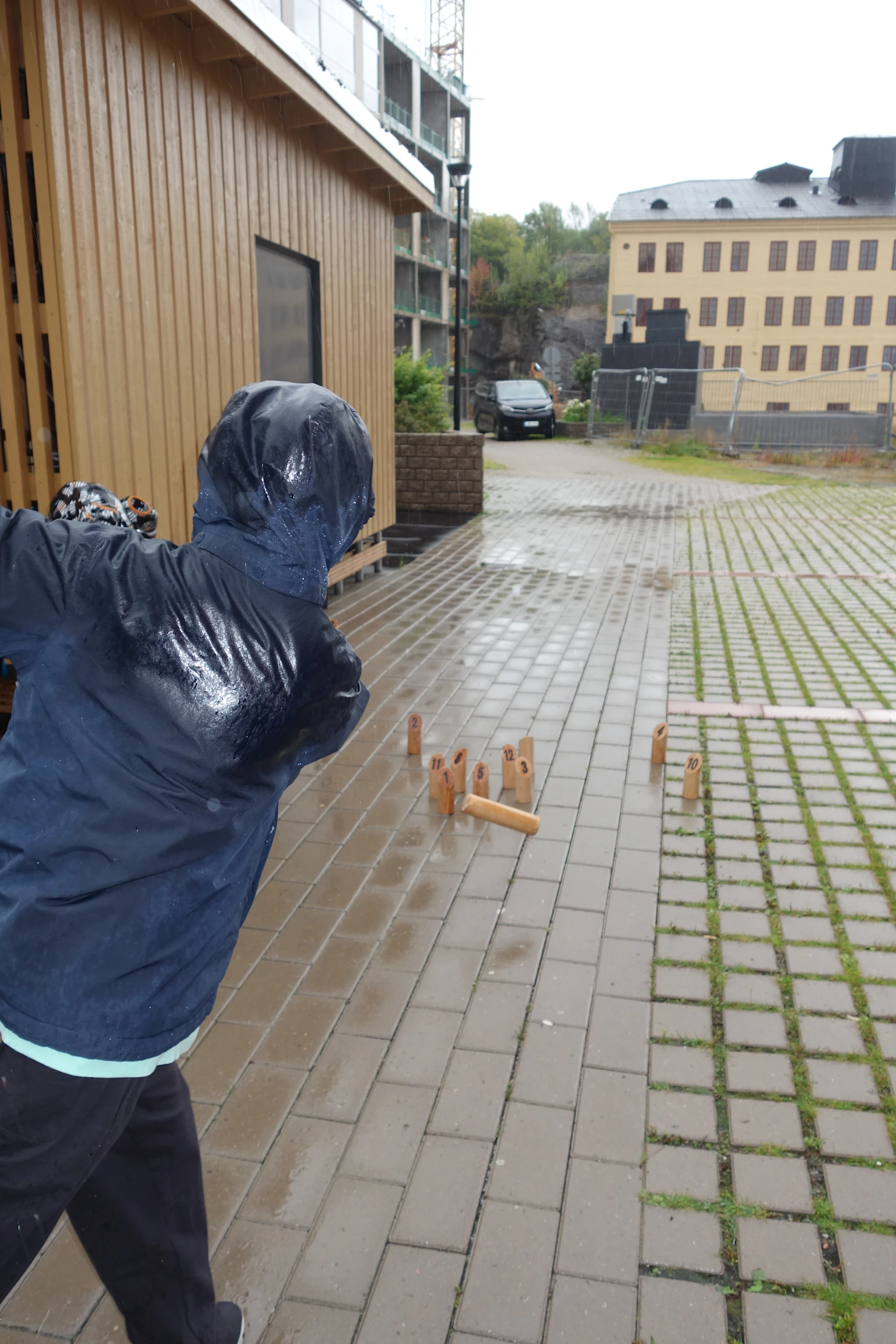 A game of Mölkky in a Joo Kodit event in Turku