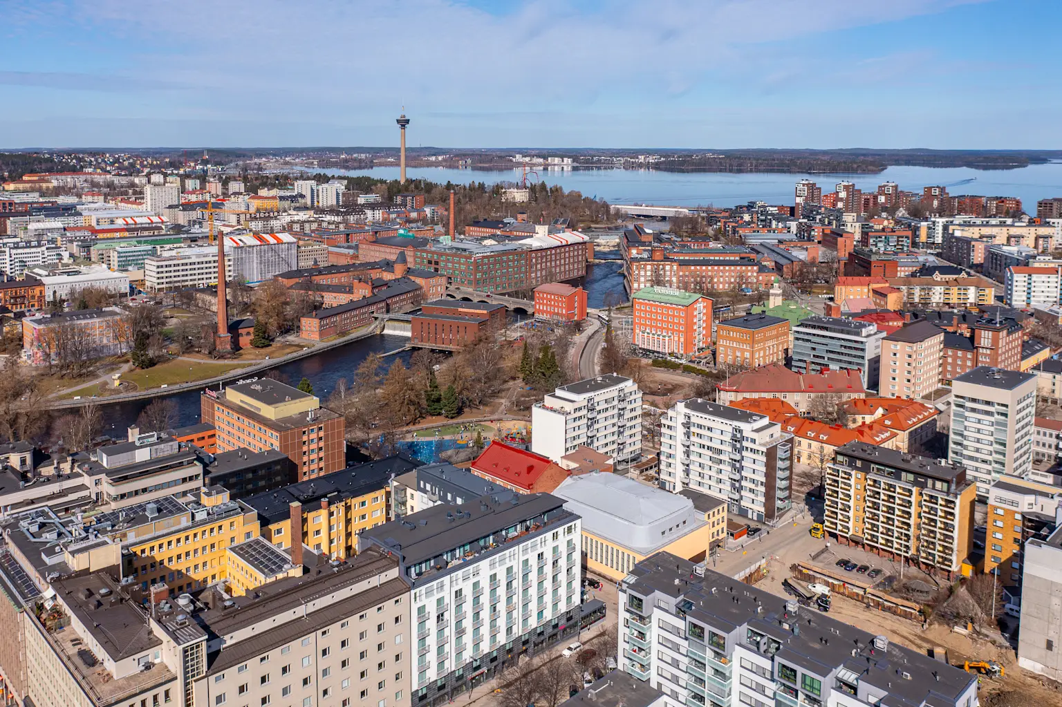 Joo Kodit rental apartments in a modern apartment building near the Tammerkoski rapids in central Tampere.
