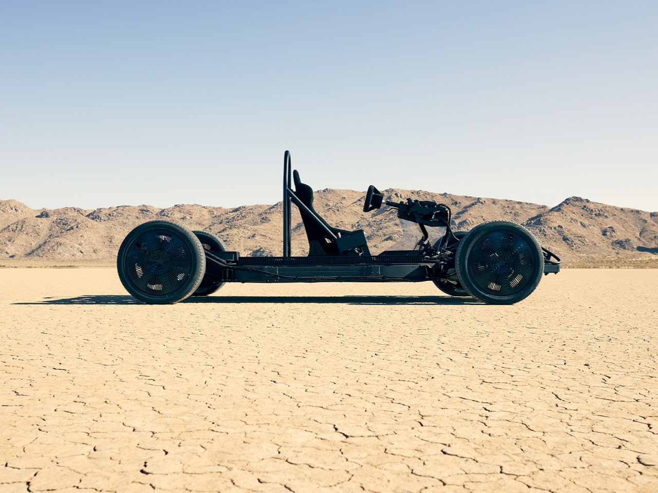 Electric Skateboard Platform with Modular Configurations Canoo