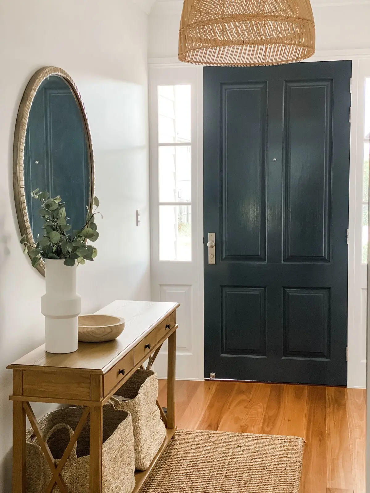 How to Reduce Clutter In The Home hero image