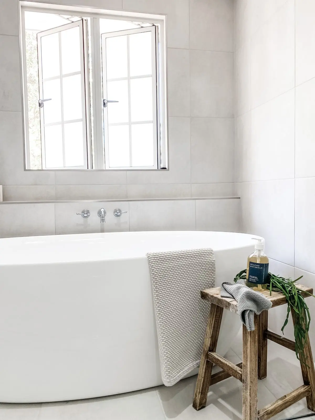 How to Create a Spa-Like Bathroom hero image