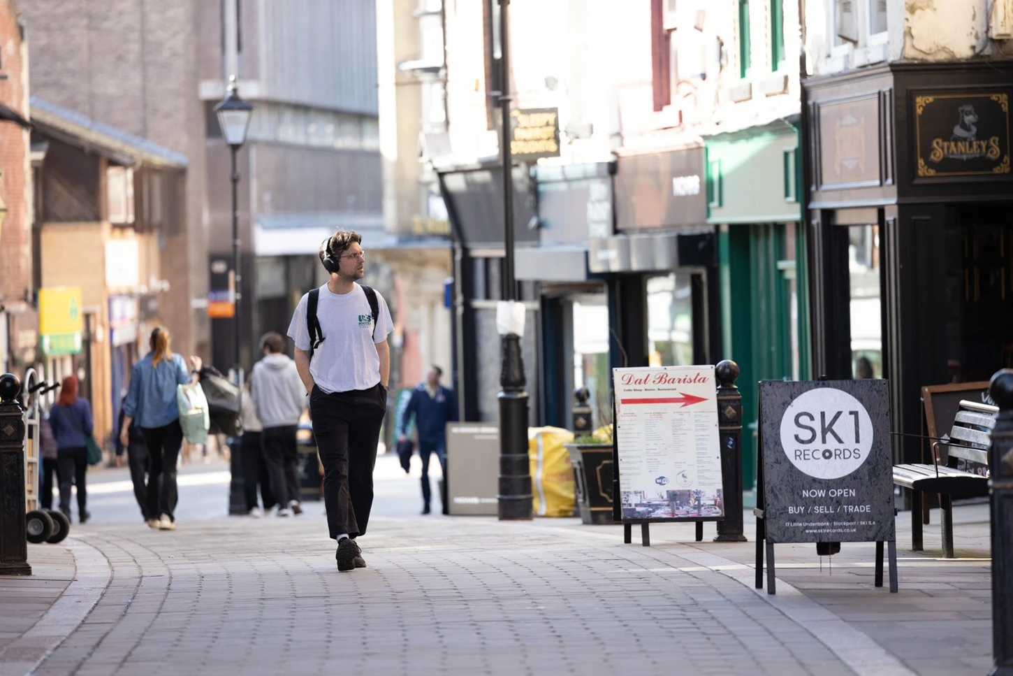 NEWS: Underbanks street scene