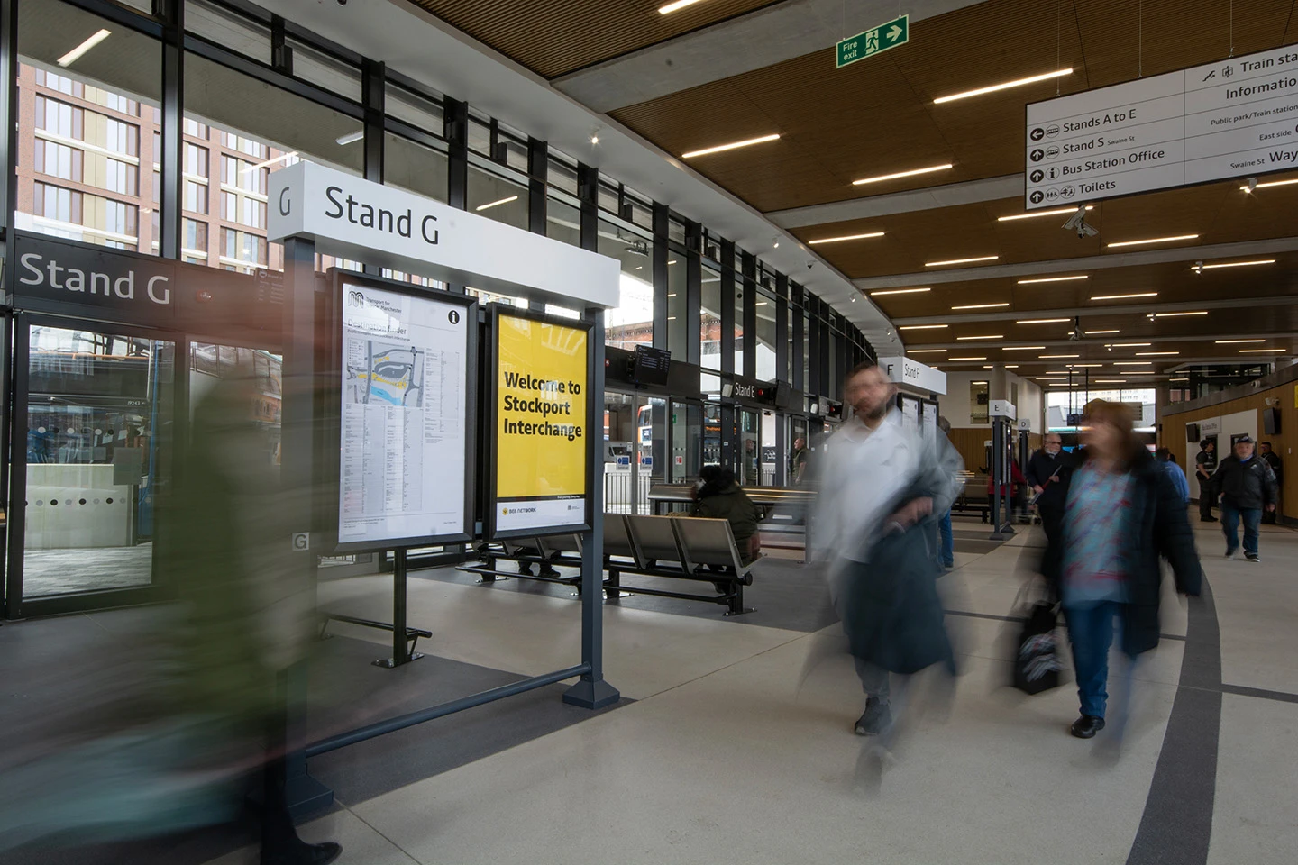 Interchange slow shutter people walking