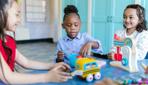 Support for care leaver parents aged up to 25 years