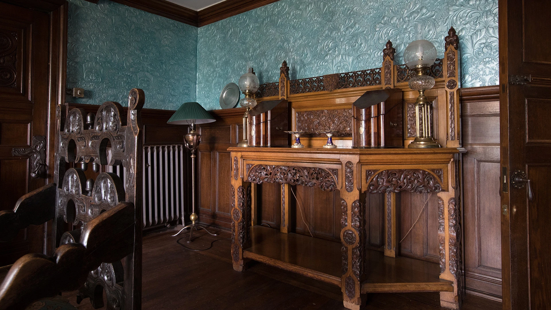 Museums - Friends of Bramall Hall - dining room