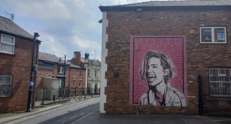 Sarah Harding mural