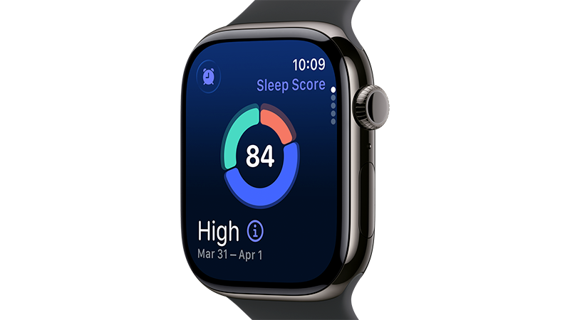 Apple Watch Series 11 som visar sömnpoäng 84 med färgglad cirkelgraf på mörkblå skärm, märkt "High" för 31 mars-1 april.