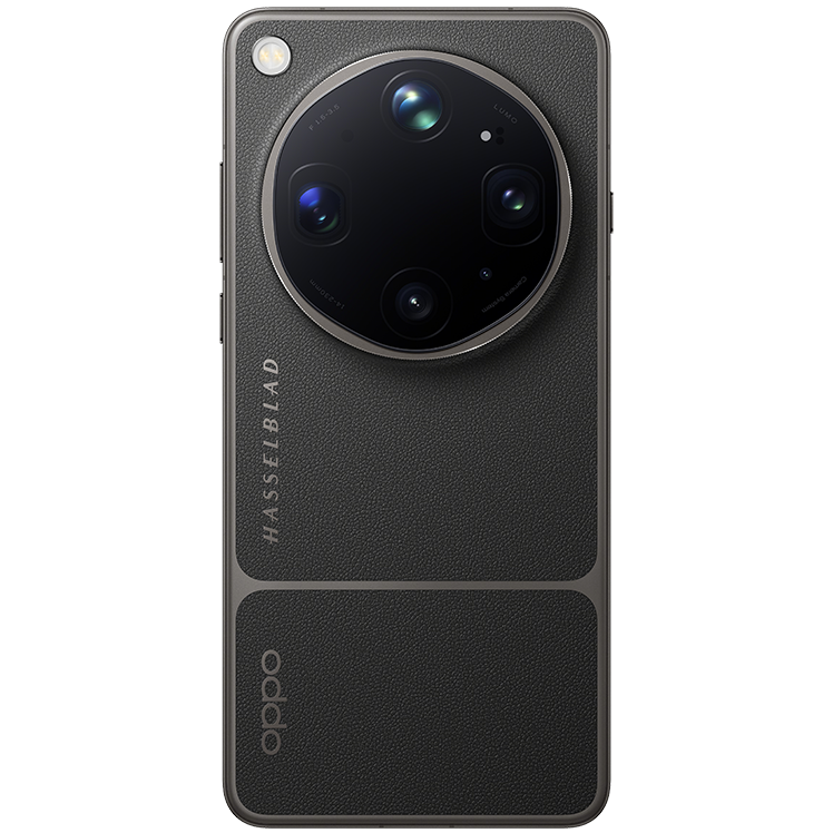 Svart OPPO-smartphone, baksida med stor rund svart kameramodul med fyra linser och Hasselblad-logotyp