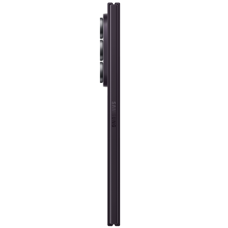 Samsung smartphone i mörkgrå färg sedd från sidan, med trippelkamera synlig på baksidan.
