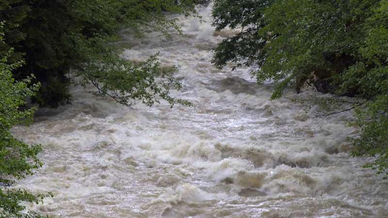 why does it flood photo 2