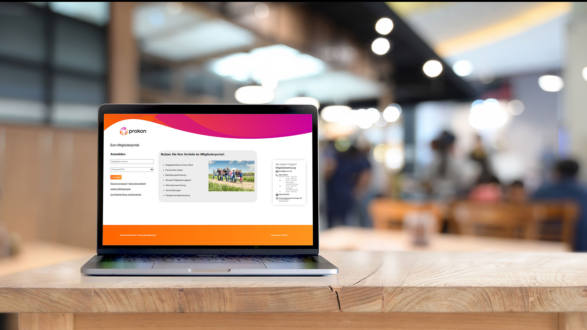 laptop with the start screen of the member portal