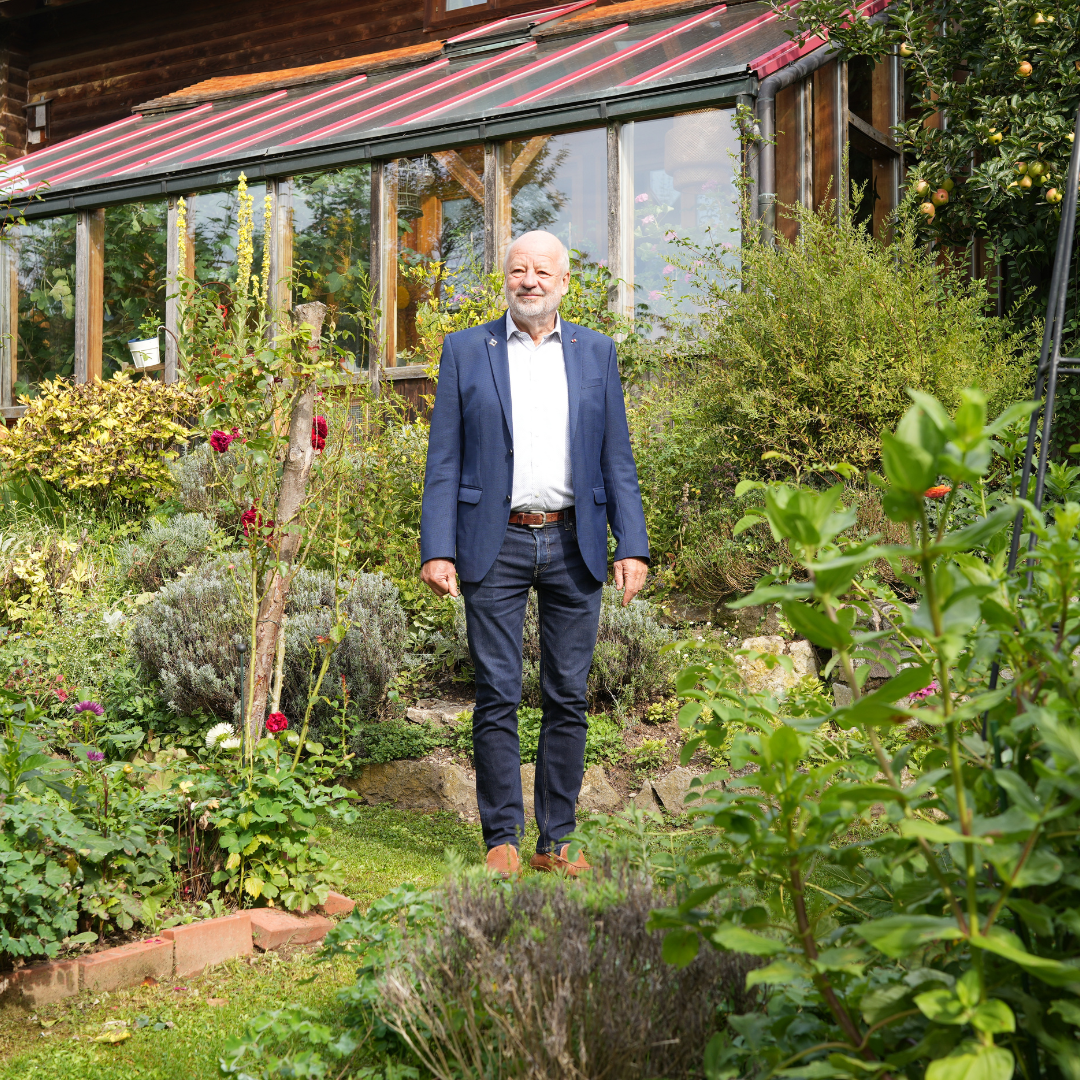 Hans-Josef in seinem Garten