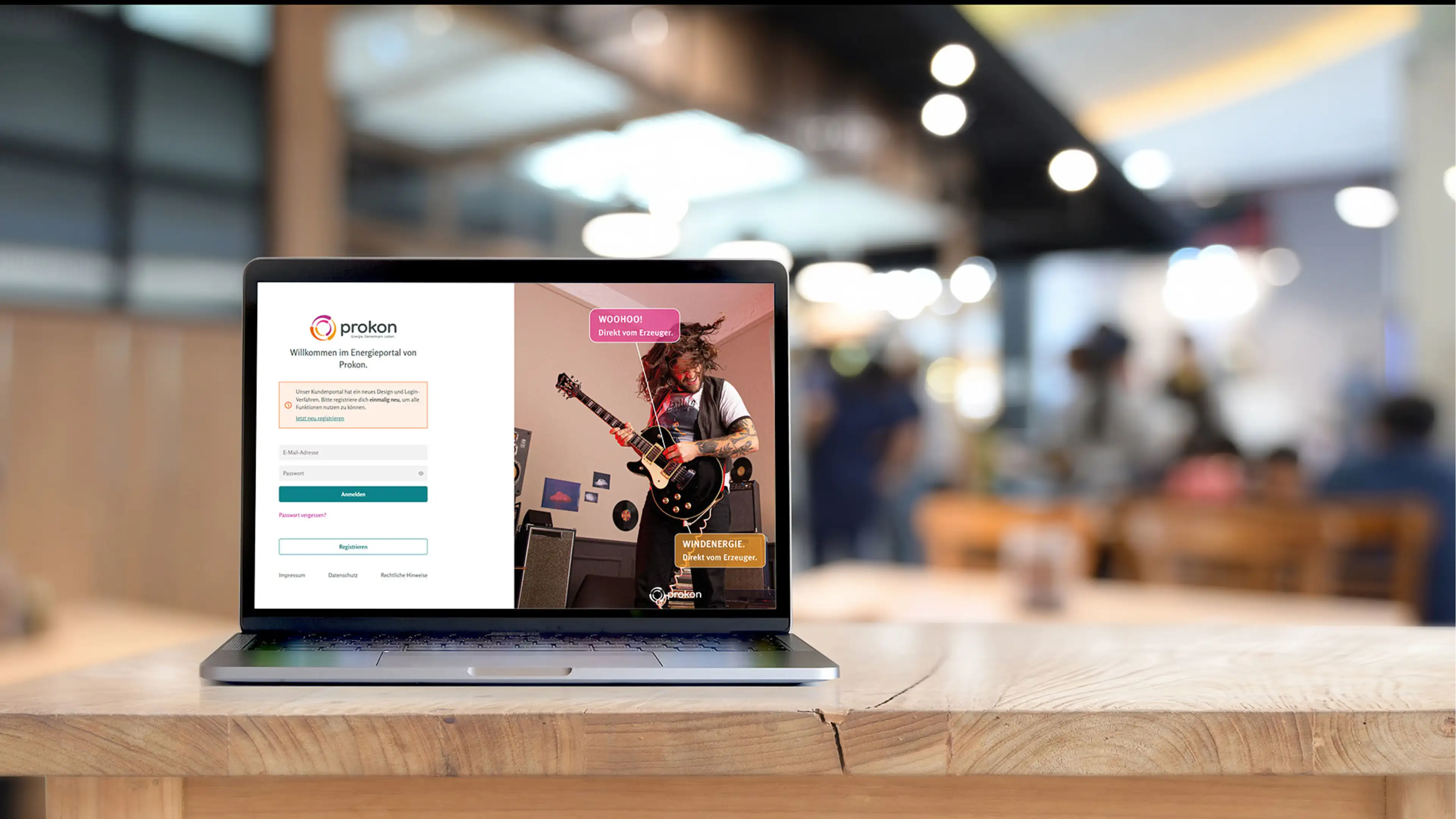 laptop mit start screen des Energiekundenportal