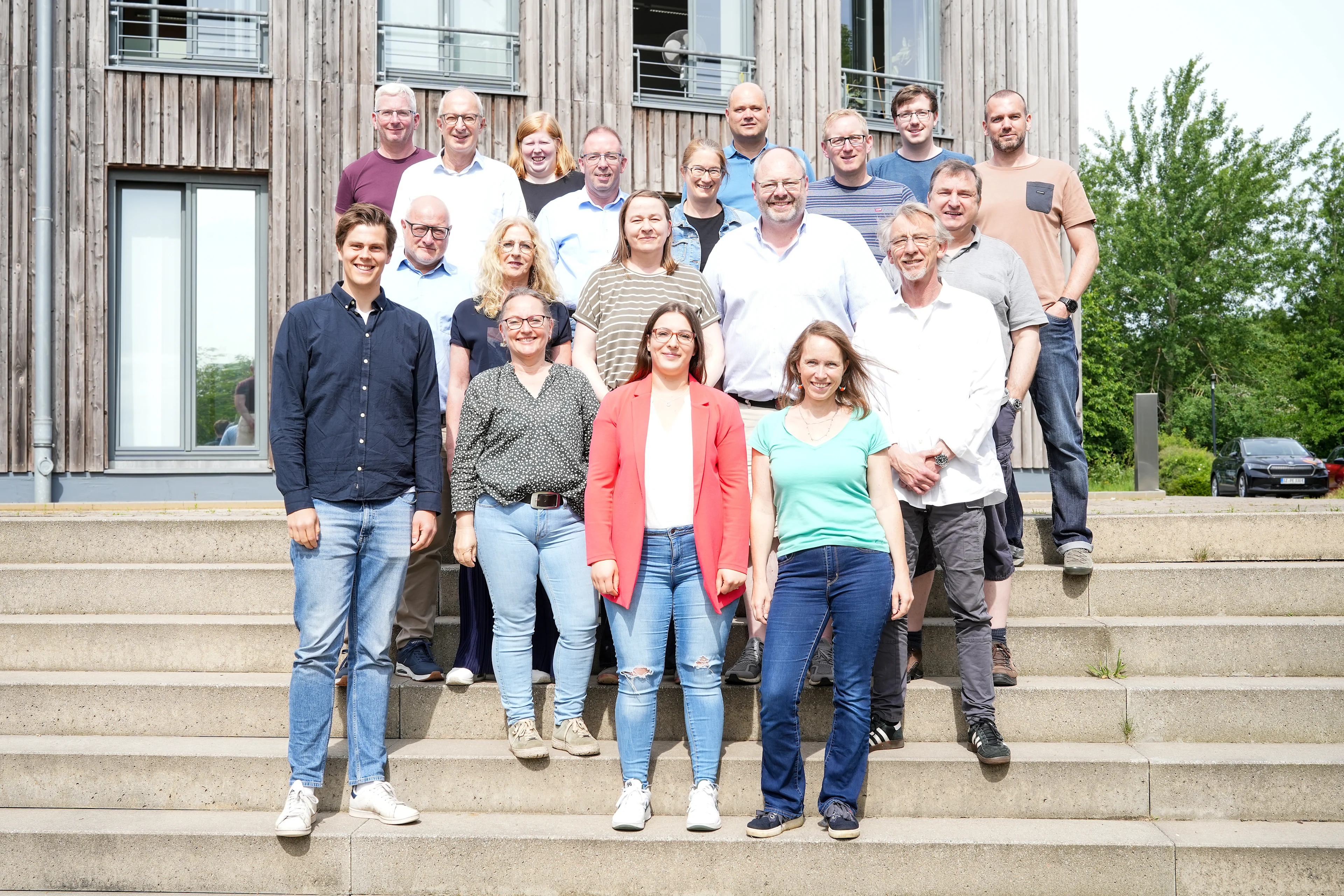 Teamfoto der Projektentwicklung am Standort Itzehoe