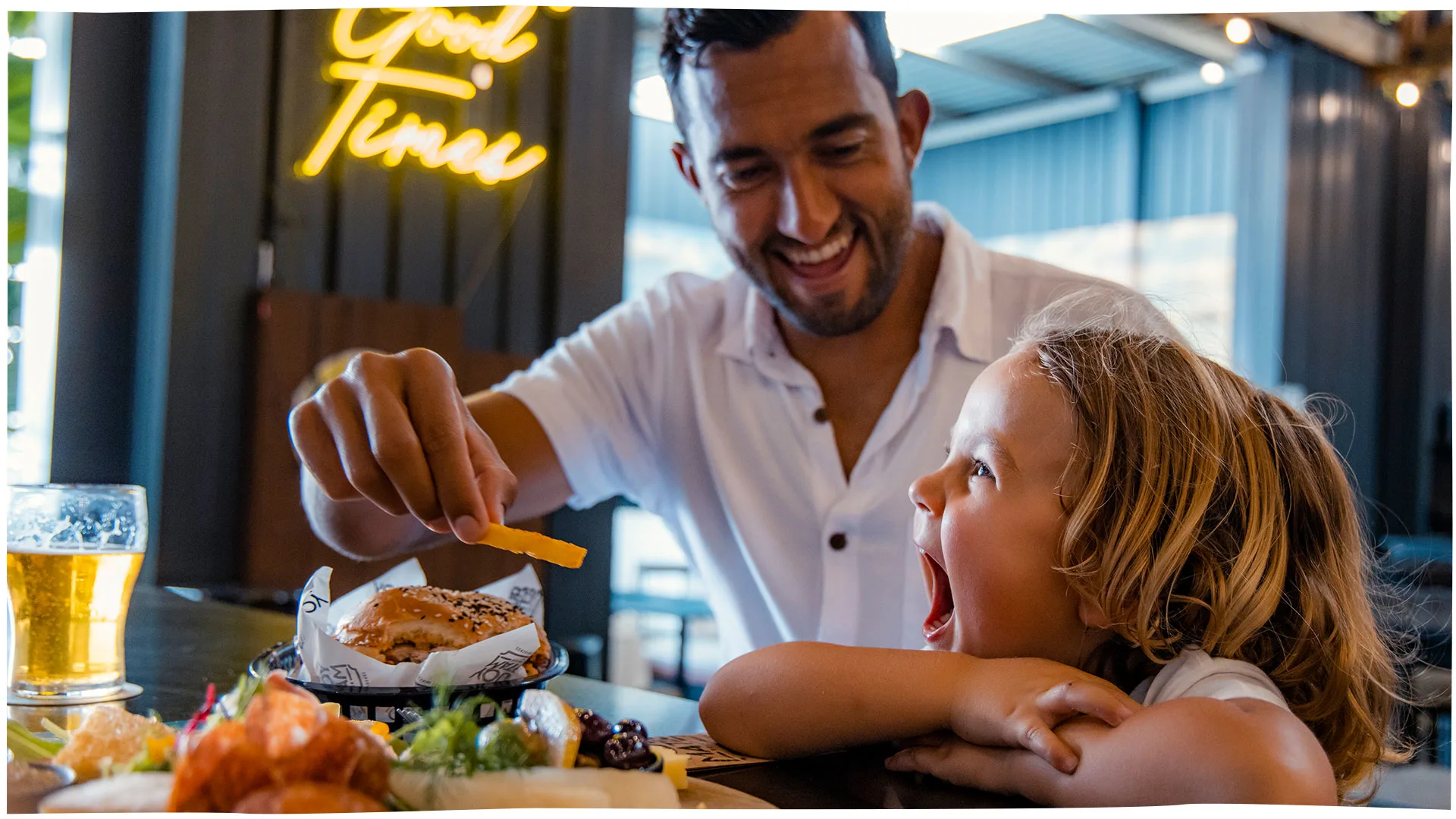 Family meals at Your Mates, Kawana