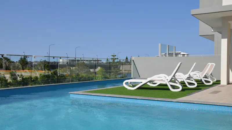 Aquarius Kawana pool